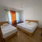 Roza's * Shkodër