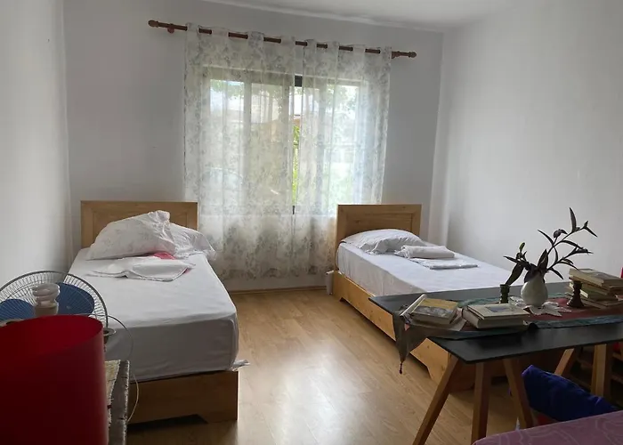 Roza's Vendégház Shkodra