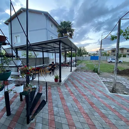 Rupa Guest house *